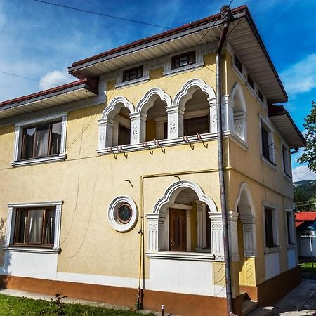 Casa Comfort Câmpulung Moldovenesc Exterior photo