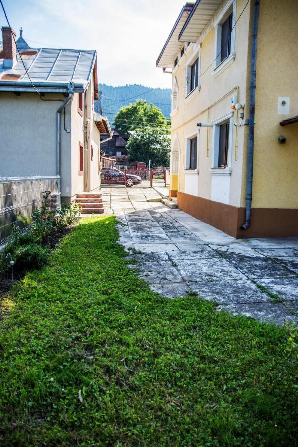 Casa Comfort Câmpulung Moldovenesc Exterior photo